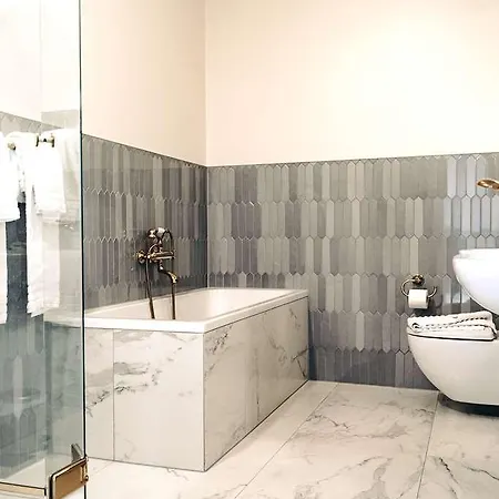 Boutique Royal * オールフス